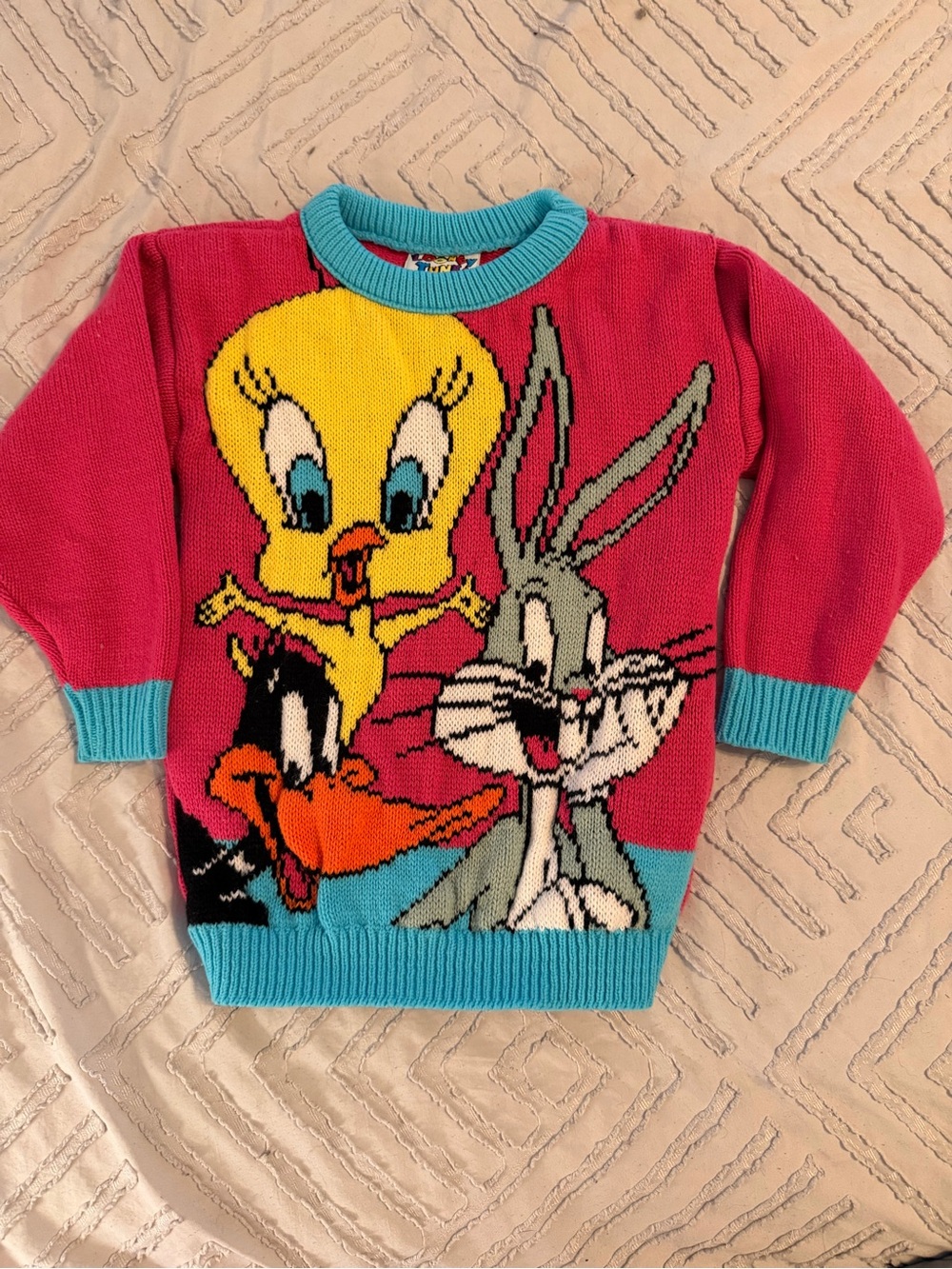 Vintage 1993 Kids Looney Tunes Character Sweater Bugs, Tweedy and Daffy